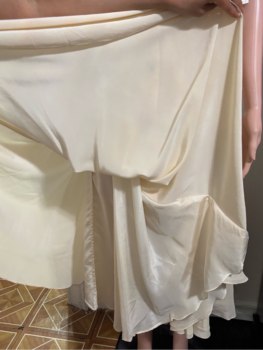 NWT SAKS FIFTH AVENUE Women’s Silk Cream Button-Front V-Neck Midi Dress - Picture 9 of 15